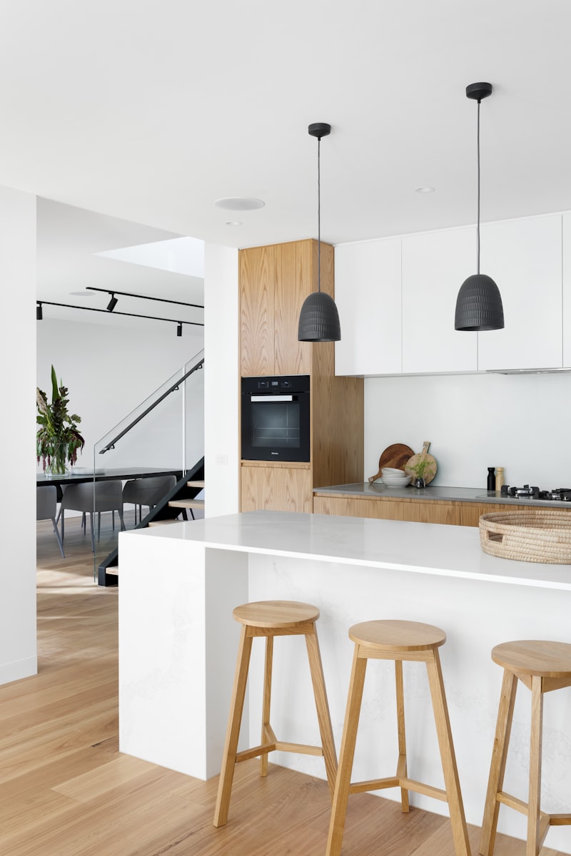 Bề mặt nhôm hoàn thiện vân gỗ bằng công nghệ Decoral System